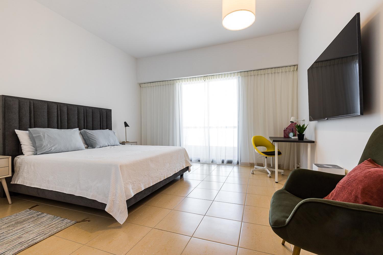 Jbr Full Sea View 1 Br Apartment